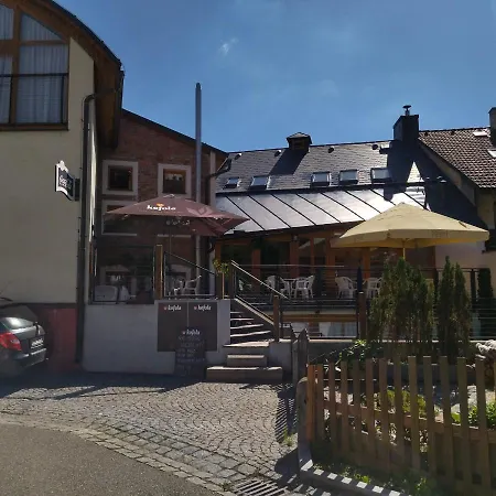 Apartmany S Vyhledem Na Zamek Vimperk Exterior foto